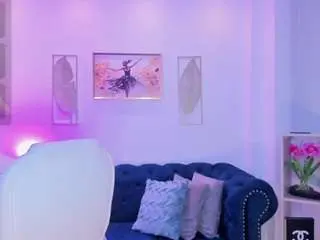 Zharaa-fox  live sex cam