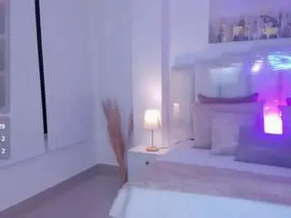 Zharaa-fox  live sex cam