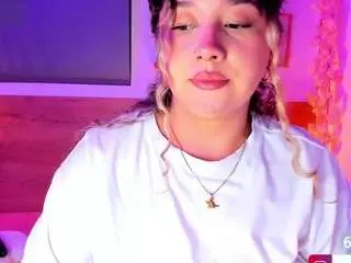 Cherryquen  live sex cam