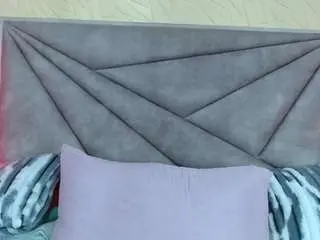 Esmeralda-oikos  live sex cam