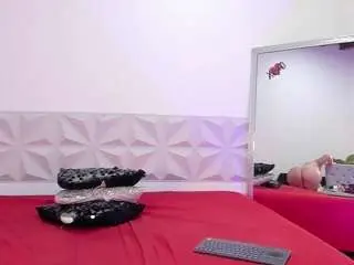 Madelanecoote  live sex cam