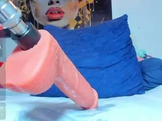 Reinahorny2024  live sex cam