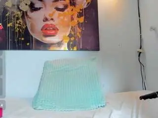 Reinahorny2024  live sex cam