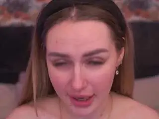 Divinejaass  live sex cam