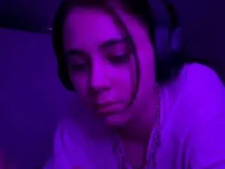 Kandimowrer  live sex cam