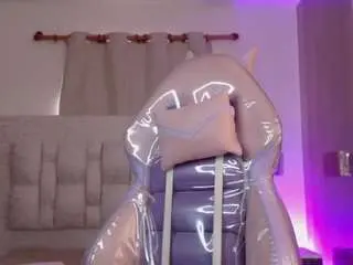 Lizzsmith16  live sex cam