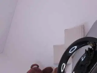 Ly-mor  live sex cam