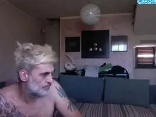 Tencomucho69  live sex cam