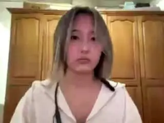 Ulrikelagrange  live sex cam