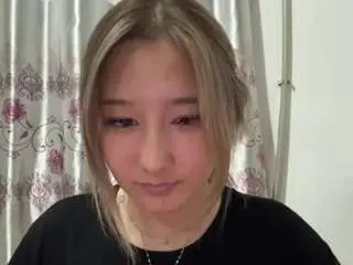 Ulrikelagrange  live sex cam