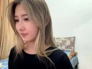 Ulrikelagrange  live sex cam