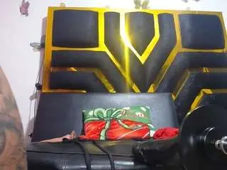 Yaya-21  live sex cam