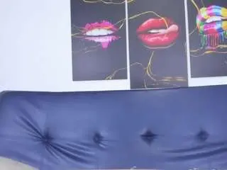 Anamyle22  live sex cam