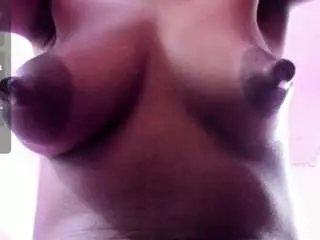 Anamyle22  live sex cam