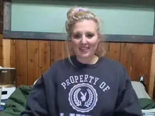 Lisalovexxx  live sex cam