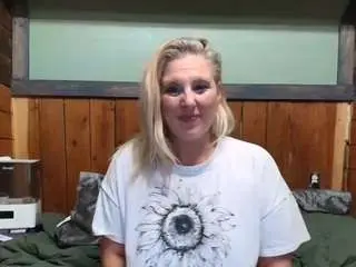 Lisalovexxx  live sex cam