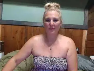 Lisalovexxx  live sex cam