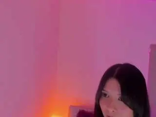 Luisah-at-home  live sex cam