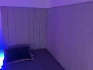 Luisah-at-home  live sex cam