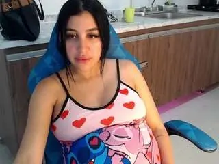 Mackenziie  live sex cam