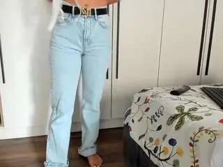 Nicolegiulia  live sex cam