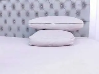 Coonie-paige  live sex cam