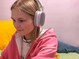 Kristynsweadner  live sex cam