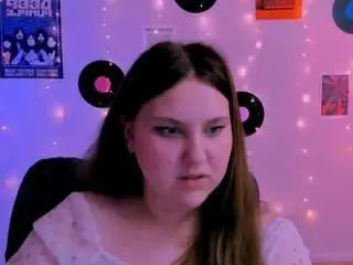 Mia-starrr  live sex cam