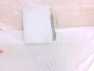 Kinky-redhead18  live sex cam