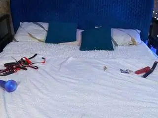 Littleshyyy  live sex cam