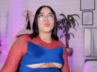 Lizzie-evans  live sex cam