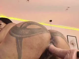 Saamytits  live sex cam