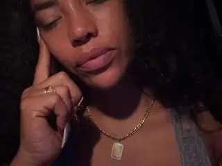 Saamytits  live sex cam
