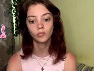 Hellokikky  live sex cam