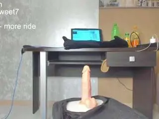 Squirt-blondy  live sex cam