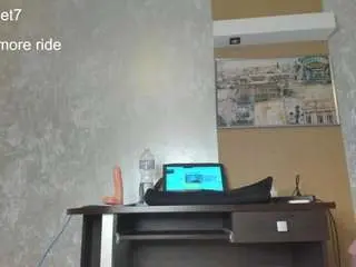 Squirt-blondy  live sex cam