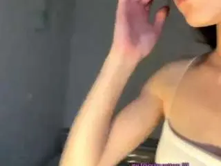 Lynellearmwood  live sex cam