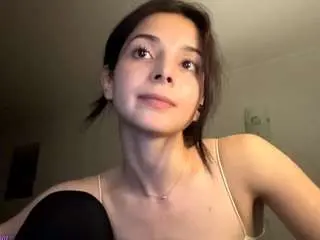 Lynellearmwood  live sex cam