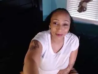 Msbaddiebabe  live sex cam