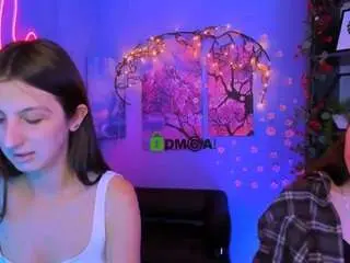 Violettruee  live sex cam