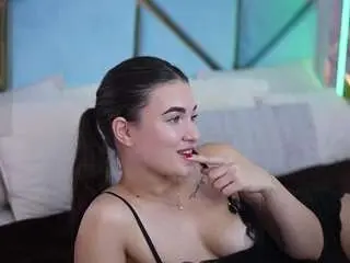 Yourlolabunny  live sex cam