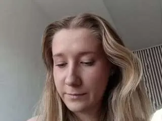 Haleysanmartin  live sex cam