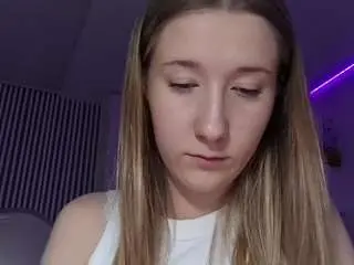 Haleysanmartin  live sex cam