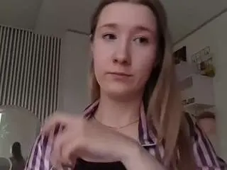 Haleysanmartin  live sex cam