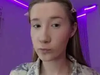 Haleysanmartin  live sex cam