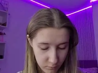 Haleysanmartin  live sex cam