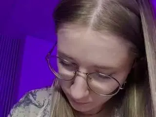 Haleysanmartin  live sex cam