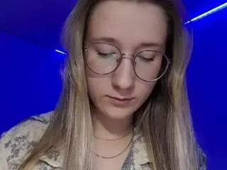 Haleysanmartin  live sex cam