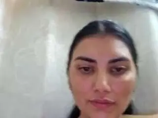 Kerry-90  live sex cam