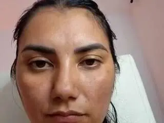 Kerry-90  live sex cam